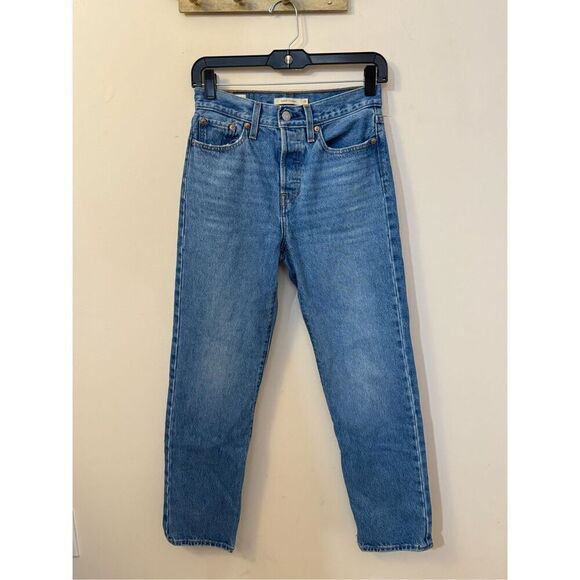 Levi’s Wedgie Straight Medium Wash Jeans 25 - Picture 1 of 4